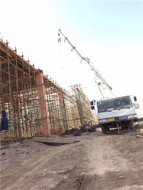 原平市吊车作业的安全注意事项有哪些？